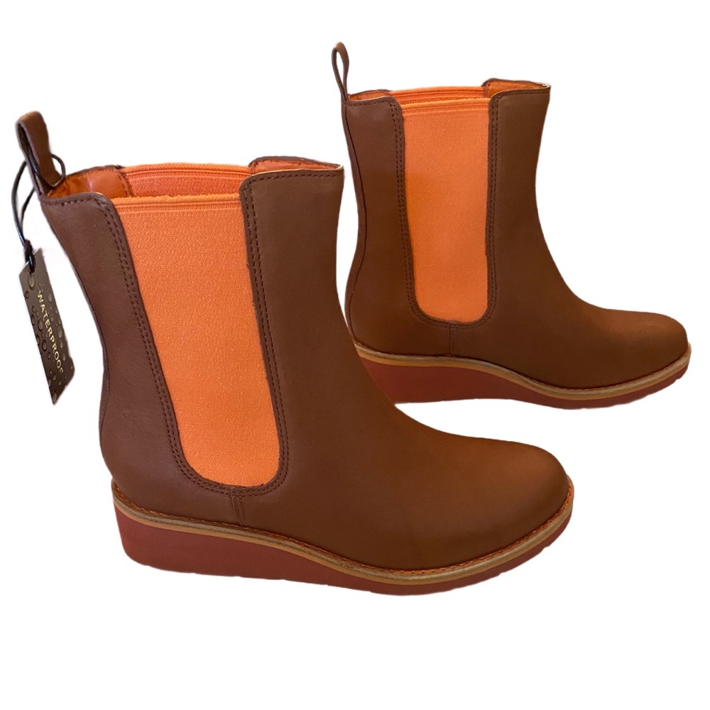 NWT Cole Haan Nike Air Waterproof Wedge Ankle Boots Size 5.5